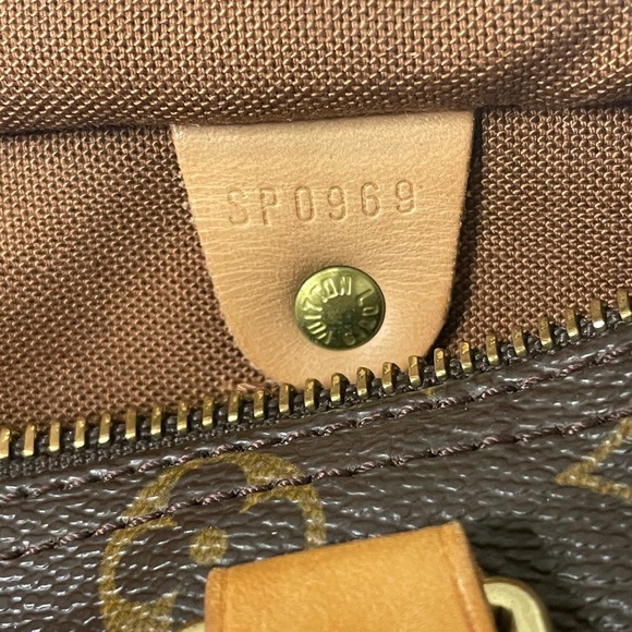 Louis Vuitton Speedy 25 monogram - Picture 12 of 16